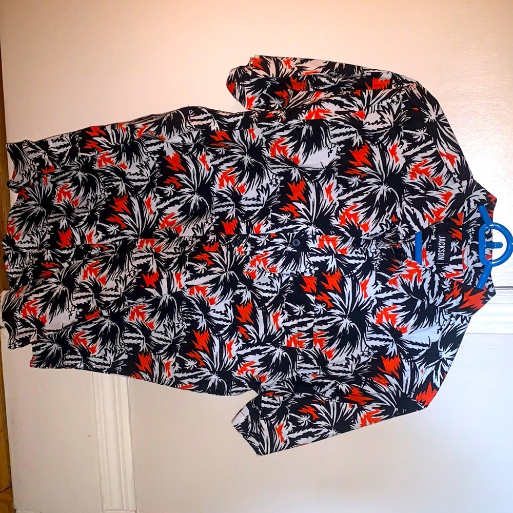 Jackson Short-Sleeve Button Up